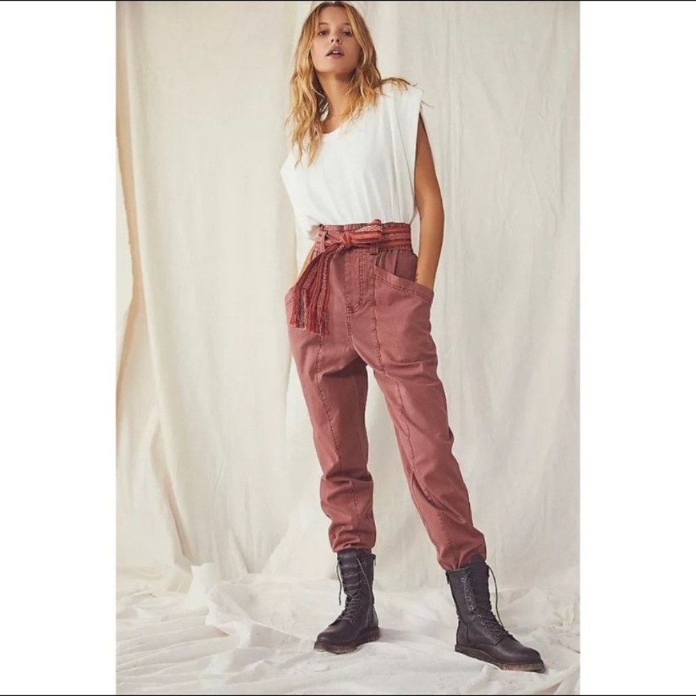 Free People Ready To Run Cinch Waist Cargo Pants Brandy Pink size Small